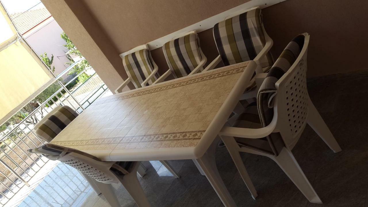 Apartmani Lamani Bibinje Luaran gambar